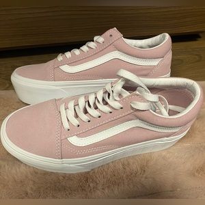 Lilac Vans off the wall old skool suede platform shoes women’s 7.5/ mens 6.0